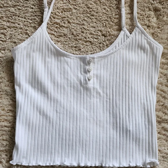 🤍Bundle!! American Eagle Crop tanks - Picture 8 of 8